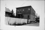 529A E LINUS ST, a Other Vernacular duplex/two-flat, built in Milwaukee, Wisconsin in .