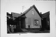 713 E LINUS ST, a Gabled Ell house, built in Milwaukee, Wisconsin in .