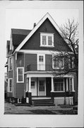 613-15 E LLOYD ST, a Colonial Revival/Georgian Revival duplex/two-flat, built in Milwaukee, Wisconsin in .