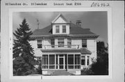 2506 E LOCUST ST, a Colonial Revival/Georgian Revival house, built in Milwaukee, Wisconsin in 1901.