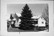 2542 S LOGAN AVE, a Gabled Ell house, built in Milwaukee, Wisconsin in .