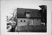 2910 S LOGAN AVE (REAR), a Side Gabled carriage house, built in Milwaukee, Wisconsin in 1907.