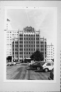 770 N MARSHALL ST, a Art/Streamline Moderne apartment/condominium, built in Milwaukee, Wisconsin in 1927.