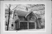 Desmond--Farnham--Hustis House, a Building.