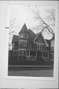 2319 W MCKINLEY AVE 2319 W MCKINLEY AVE, a Queen Anne house, built in Milwaukee, Wisconsin in .