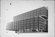 103-05 W MICHIGAN ST, a Contemporary parking structure, built in Milwaukee, Wisconsin in 1967.