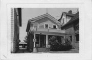 924 SPAIGHT ST, a Greek Revival house, built in Madison, Wisconsin in 1856.