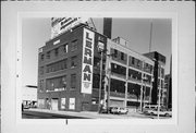 826 W MICHIGAN ST, a Twentieth Century Commercial garage (residential), built in Milwaukee, Wisconsin in 1920.