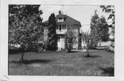 5206 SIGGELKOW RD, a American Foursquare house, built in Madison, Wisconsin in 1915.