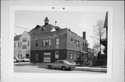 2123 W MINERAL ST, a Astylistic Utilitarian Building garage, built in Milwaukee, Wisconsin in .
