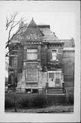 1843-1845 N PALMER ST, a Queen Anne house, built in Milwaukee, Wisconsin in 1881.