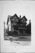 2463 N PALMER ST, a Arts and Crafts house, built in Milwaukee, Wisconsin in 1906.