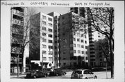 1609 N PROSPECT, a International Style apartment/condominium, built in Milwaukee, Wisconsin in 1939.