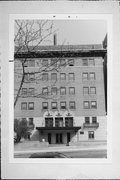 1940 N PROSPECT AVE, a Neoclassical/Beaux Arts apartment/condominium, built in Milwaukee, Wisconsin in 1924.