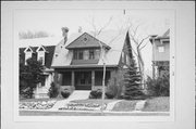 2724 N PROSPECT AVE, a Craftsman house, built in Milwaukee, Wisconsin in 1906.
