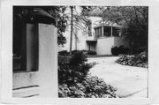 1610 WAUNONA WAY, a International Style house, built in Madison, Wisconsin in 1937.