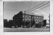 636 W WASHINGTON AVE, a Neoclassical/Beaux Arts lodging-hotel, built in Madison, Wisconsin in 1906.