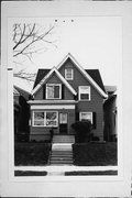 517 E RUSSELL AVE, a Front Gabled house, built in Milwaukee, Wisconsin in 1905.