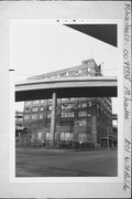 1001 W ST PAUL AVE, a Astylistic Utilitarian Building industrial bldg/manufacturing facility, built in Milwaukee, Wisconsin in 1918.