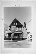 1122-24 W SCOTT ST 1122-24 W SCOTT ST, a Queen Anne duplex/two-flat, built in Milwaukee, Wisconsin in .