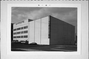 110 W SEEBOTH ST, a Commercial Vernacular warehouse, built in Milwaukee, Wisconsin in 1898.