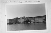 110 W SEEBOTH ST, a Commercial Vernacular warehouse, built in Milwaukee, Wisconsin in 1898.