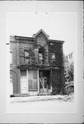 115 W SEEBOTH ST, a Commercial Vernacular warehouse, built in Milwaukee, Wisconsin in 1872.