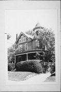 2732 N SHEPARD AVE, a Queen Anne house, built in Milwaukee, Wisconsin in 1896.