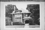 2934 N SHEPARD AVE, a Arts and Crafts house, built in Milwaukee, Wisconsin in 1912.