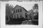 2557-2559 S SHORE DR, a Front Gabled house, built in Milwaukee, Wisconsin in 1872.