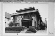 3243 N SUMMIT AVE, a Prairie School house, built in Milwaukee, Wisconsin in 1911.