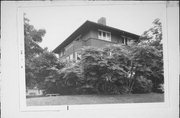3307 N SUMMIT AVE, a Prairie School house, built in Milwaukee, Wisconsin in 1903.