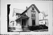 2577 S SUPERIOR ST, a Queen Anne house, built in Milwaukee, Wisconsin in 1889.