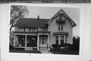 2590 S SUPERIOR ST, a Gabled Ell house, built in Milwaukee, Wisconsin in 1870.