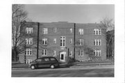 26 BREESE TERRACE, a Twentieth Century Commercial apartment/condominium, built in Madison, Wisconsin in .