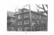 213 N BROOKS ST, a Prairie School apartment/condominium, built in Madison, Wisconsin in 1920.
