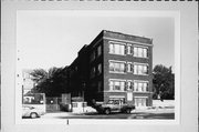 1318-1320 N VAN BUREN ST, a Neoclassical/Beaux Arts apartment/condominium, built in Milwaukee, Wisconsin in 1915.