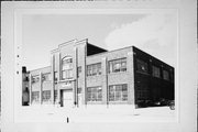 118 W VIRGINIA ST, a Commercial Vernacular garage, built in Milwaukee, Wisconsin in 1928.