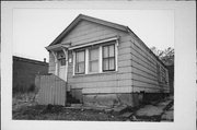 406 W WALNUT ST, a Front Gabled house, built in Milwaukee, Wisconsin in 1899.