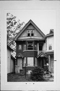 327-329 W WASHINGTON ST, a Front Gabled duplex/two-flat, built in Milwaukee, Wisconsin in 1906.
