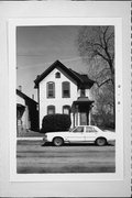 722 W WASHINGTON ST, a Gabled Ell house, built in Milwaukee, Wisconsin in .