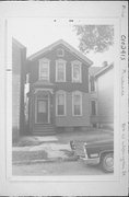 807 W WASHINGTON ST, a Italianate house, built in Milwaukee, Wisconsin in 1889.