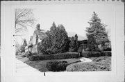 5044 W WASHINGTON BLVD, a Bungalow house, built in Milwaukee, Wisconsin in 1921.