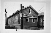 833A W WASHINGTON ST, a Front Gabled house, built in Milwaukee, Wisconsin in .