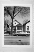 1110 W WASHINGTON ST, a Front Gabled house, built in Milwaukee, Wisconsin in .