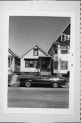 1120 W WASHINGTON ST, a Front Gabled house, built in Milwaukee, Wisconsin in .