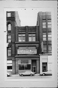 326 N WATER ST, a Commercial Vernacular industrial bldg/manufacturing facility, built in Milwaukee, Wisconsin in 1903.