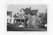 1012 ERIN ST, a Queen Anne house, built in Madison, Wisconsin in 1890.
