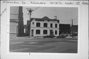 315-317 S WATER ST, a Commercial Vernacular small office building, built in Milwaukee, Wisconsin in 1905.