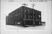 818-820 S WATER ST, a Commercial Vernacular warehouse, built in Milwaukee, Wisconsin in 1900.
